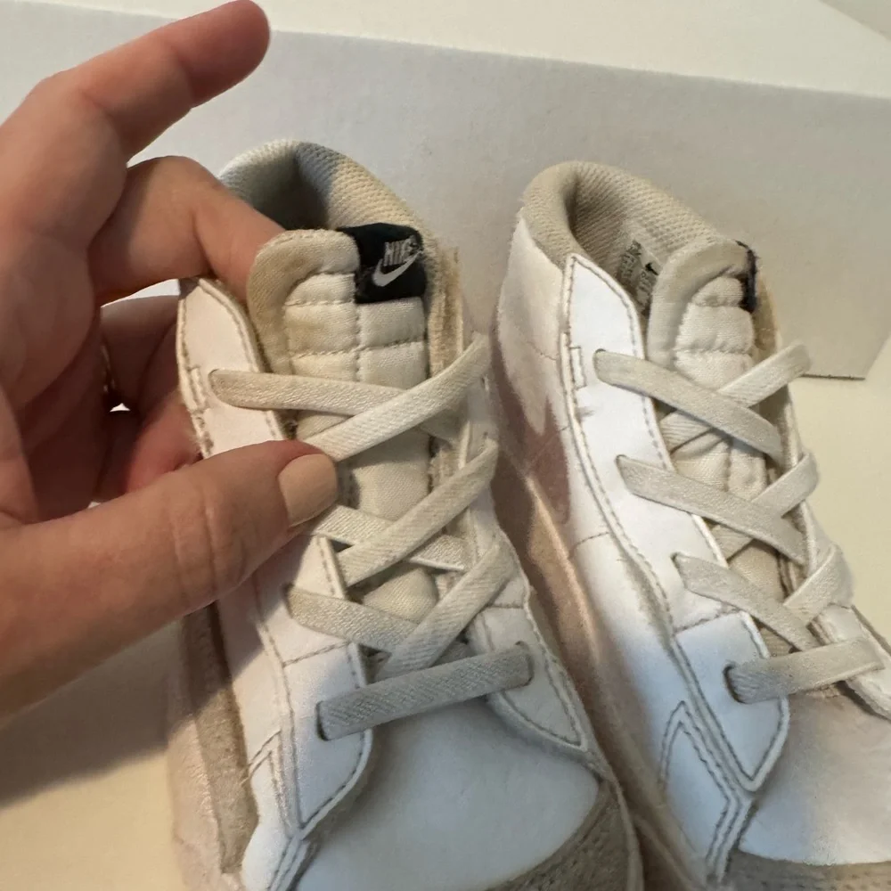 Nike Kids White and Orange Sneakers size 10c. Velcro